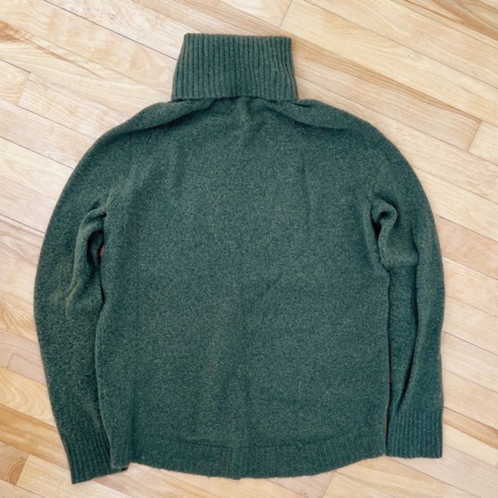 J. Crew Green Turtleneck Sweater - Size XS